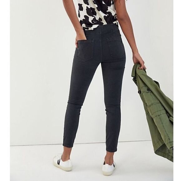 NWT Anthropologie High‎ rise Darted Skinny Jeans, 26 - Picture 2 of 14